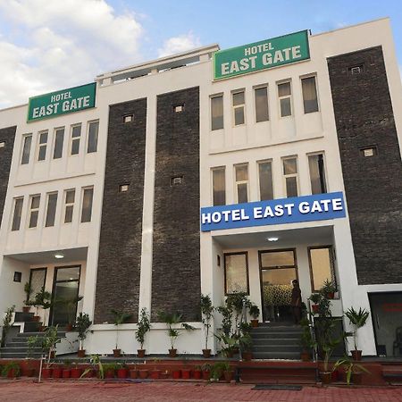 Dazzling East Gate Agra (Uttar Pradesh) Exterior foto