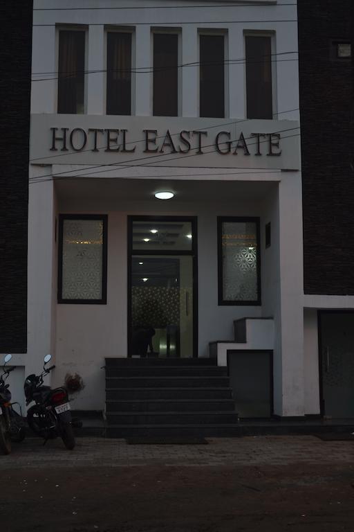 Dazzling East Gate Agra (Uttar Pradesh) Exterior foto